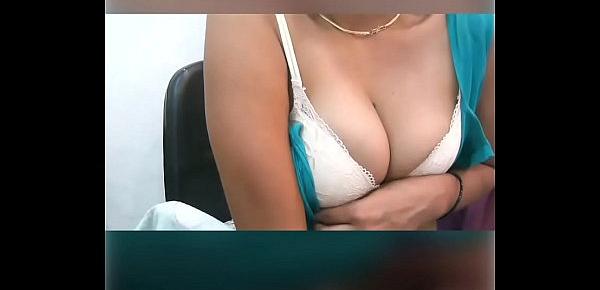  Camgirl saree strip and tease boobs